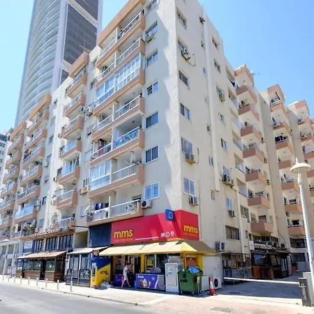 Luxury One Bedroom - Seafront 利马索尔