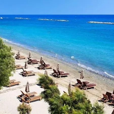 Luxury One Bedroom - Seafront *