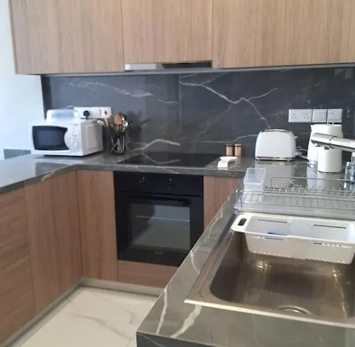 Luxury One Bedroom - Seafront *