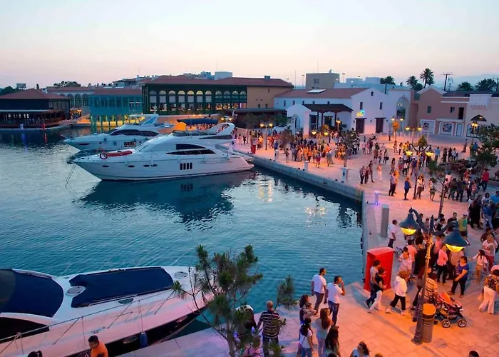 Luxury One Bedroom - Seafront *